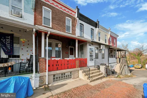 3774 Cresson Street, Philadelphia, PA 19127