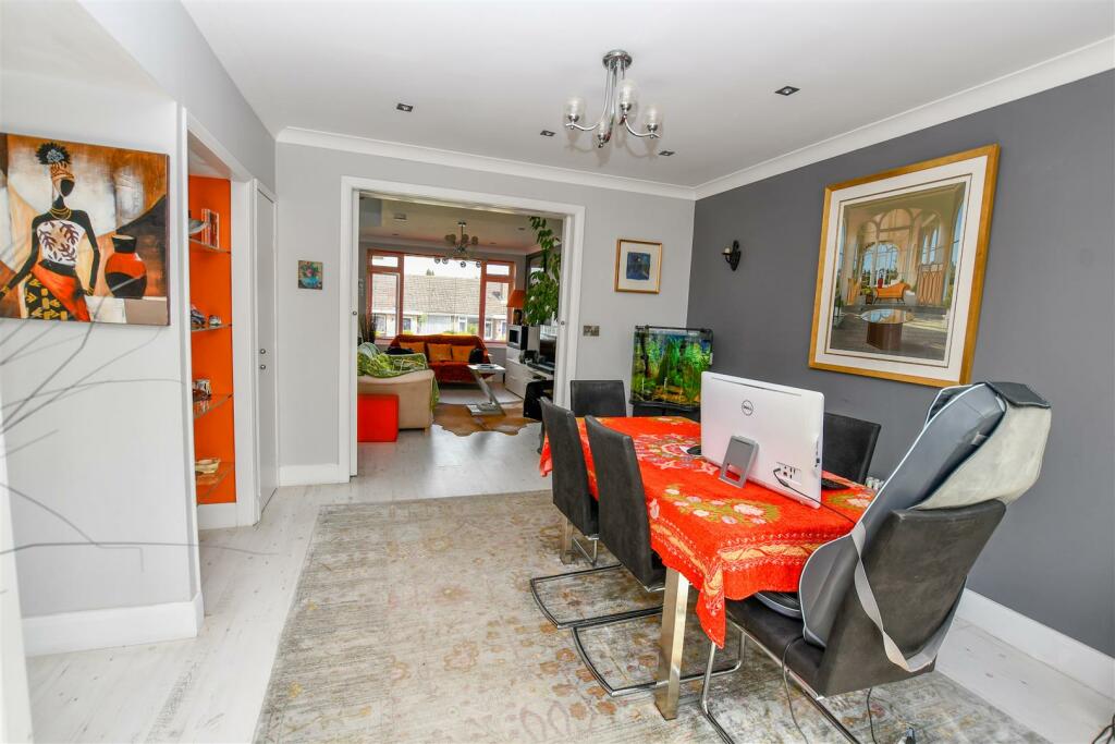 Additional image 6 of Dell Rise, Park Street, St. Albans