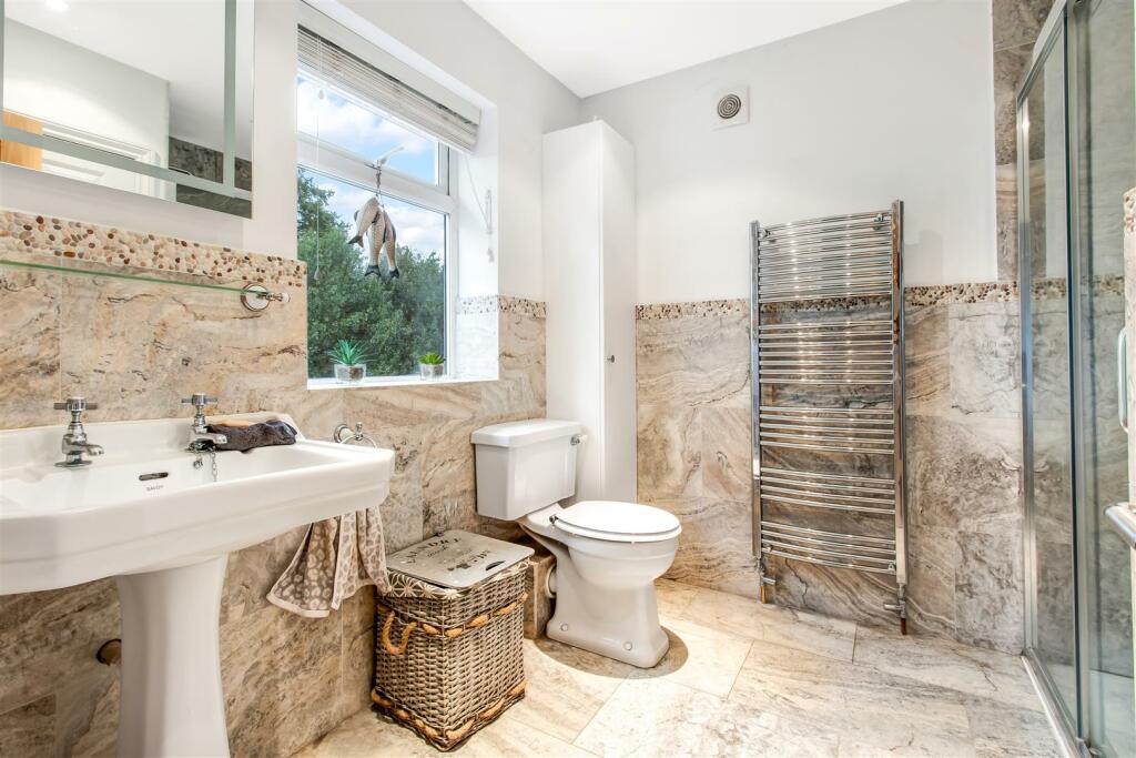 Additional image 13 of Ramsey Close, Brookmans Park, Herts