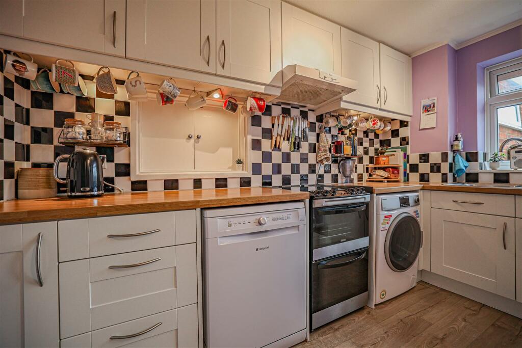 Additional image 6 of Broadstone Road, Harpenden, AL5