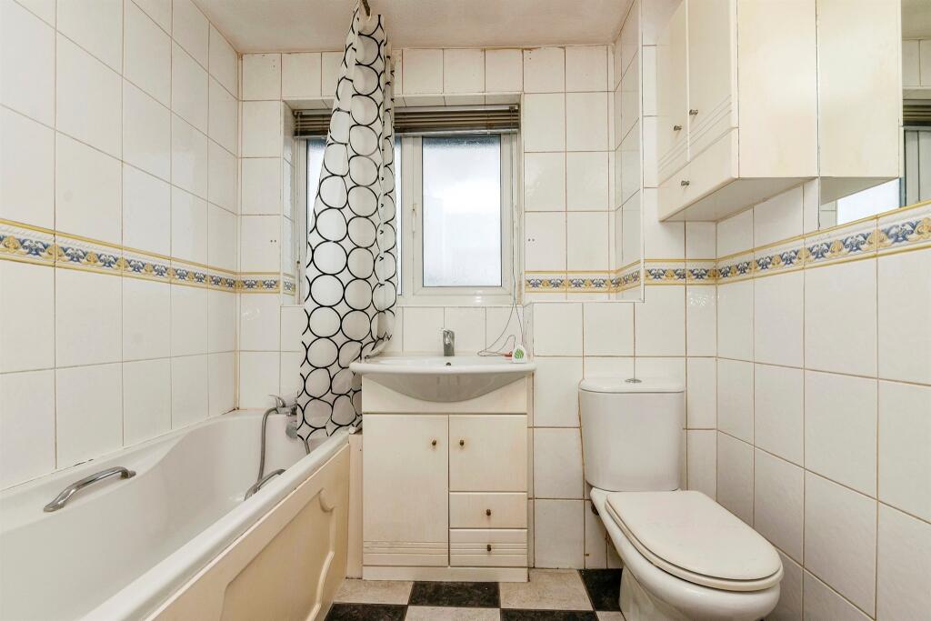 Additional image 6 of Grove Place, North Mymms, Hatfield