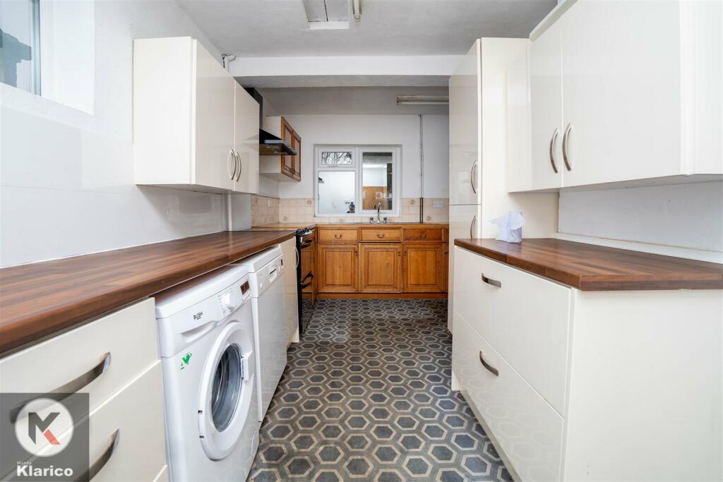 Additional image 5 of Stratford Road, Hall Green, Birmingham