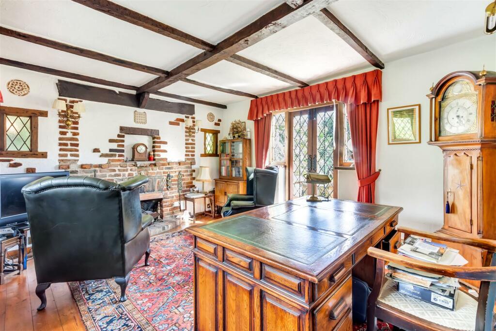 Additional image 5 of Great North Road, Brookmans Park