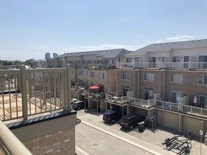 Additional image 3 of 1032B Islington Ave