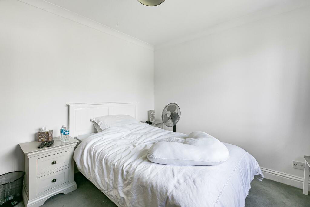 Additional image 17 of Laburnum Grove, Chiswell Green, AL2