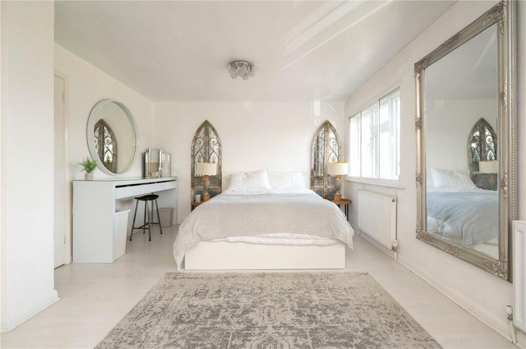 Additional image 17 of Maplefield, Park Street, St. Albans, Hertfordshire