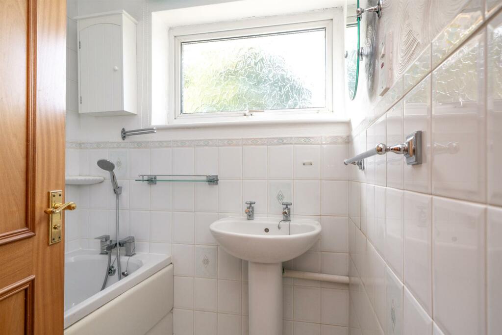 Additional image 14 of Fontmell Close, St. Albans