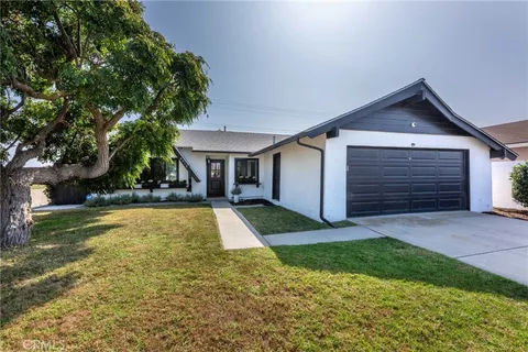 8312 Friesland Drive, Huntington Beach, CA 92647