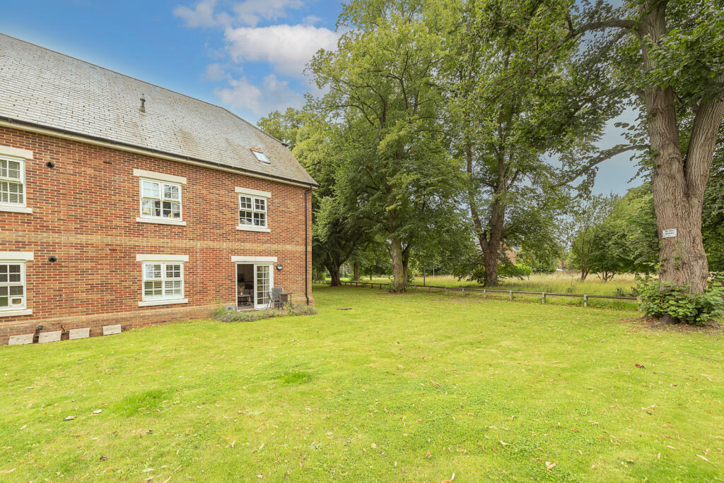 Additional image 14 of Walter Slade Court, Napsbury Park, St. Albans, Hertfordshire, AL2