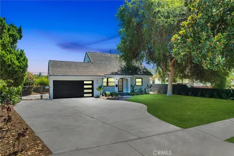 826 E Cameron Avenue, West Covina, CA 91790