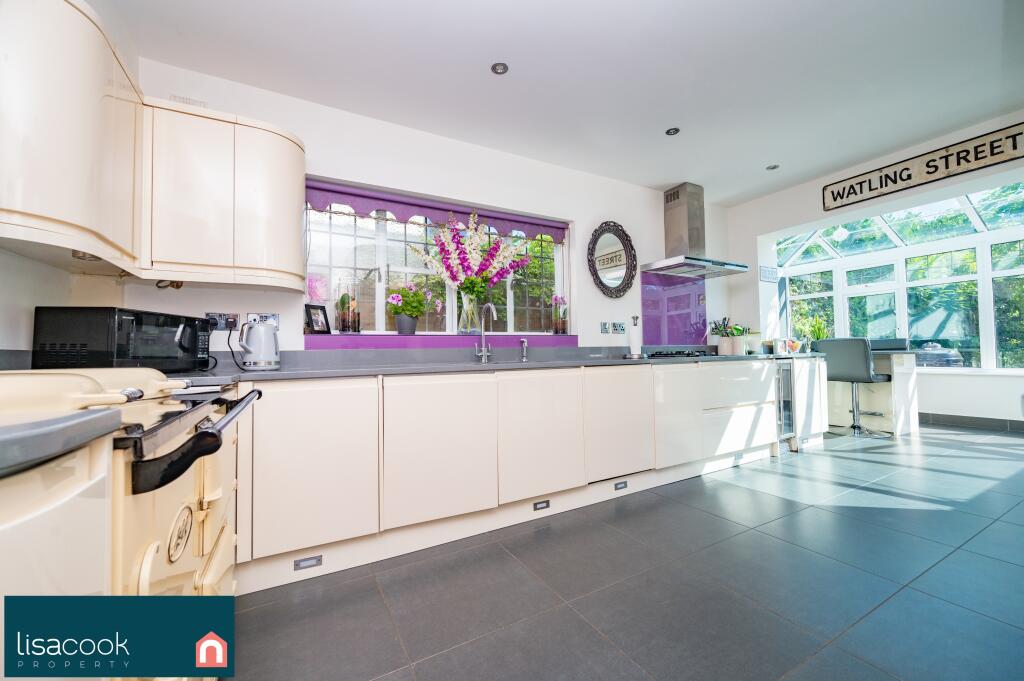 Additional image 8 of Watling Street, Park St Albans, Al2