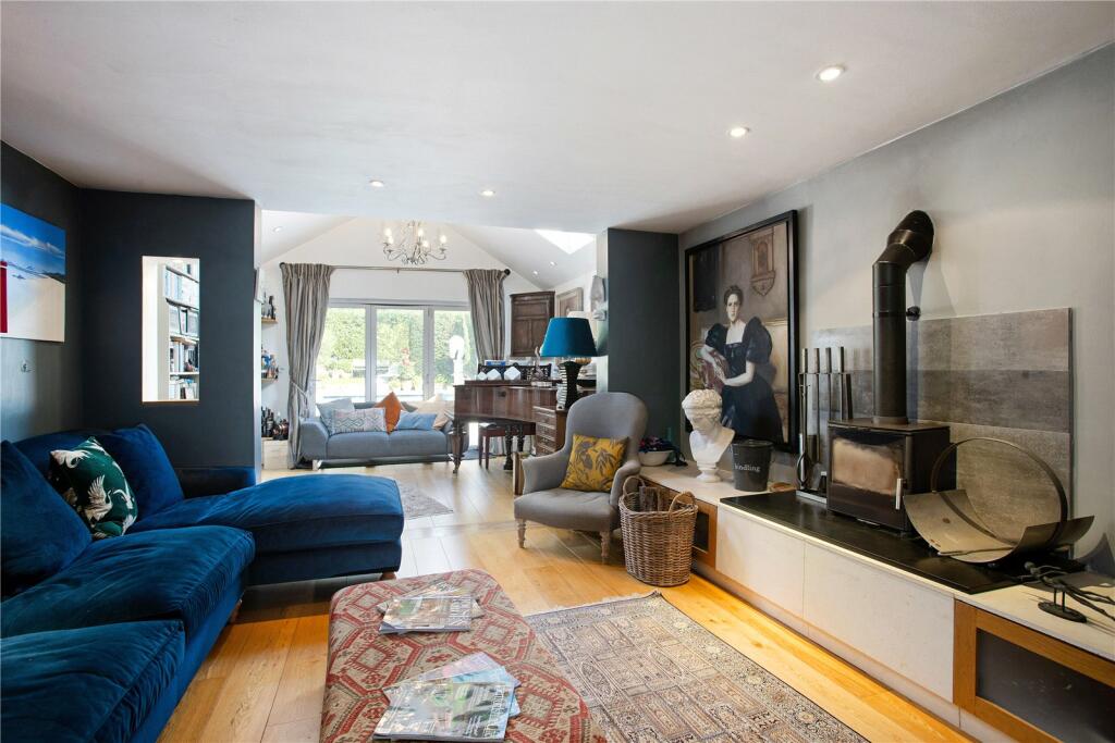 Additional image 5 of Meadow Walk, Harpenden, Hertfordshire, AL5