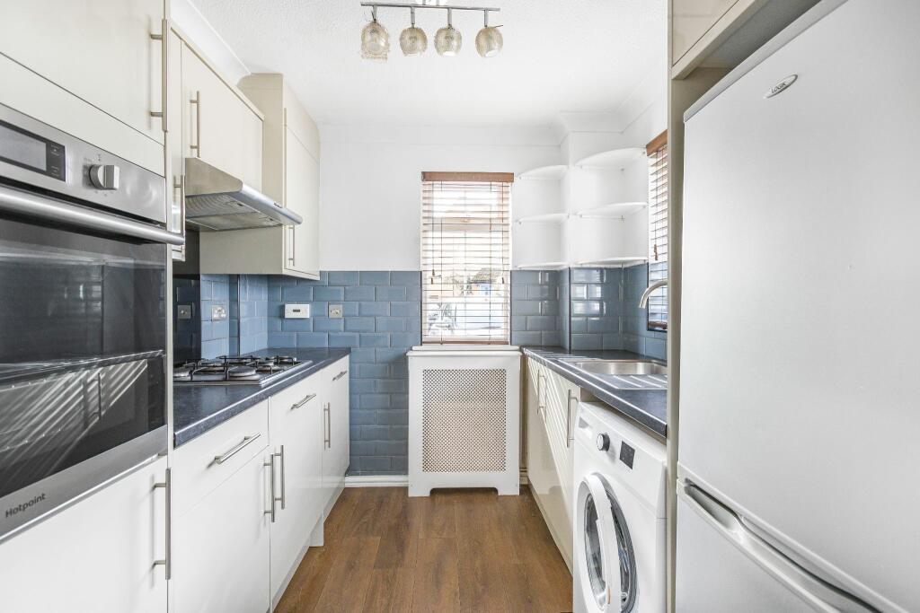 Additional image 6 of Vincenzo Close, Welham Green, AL9