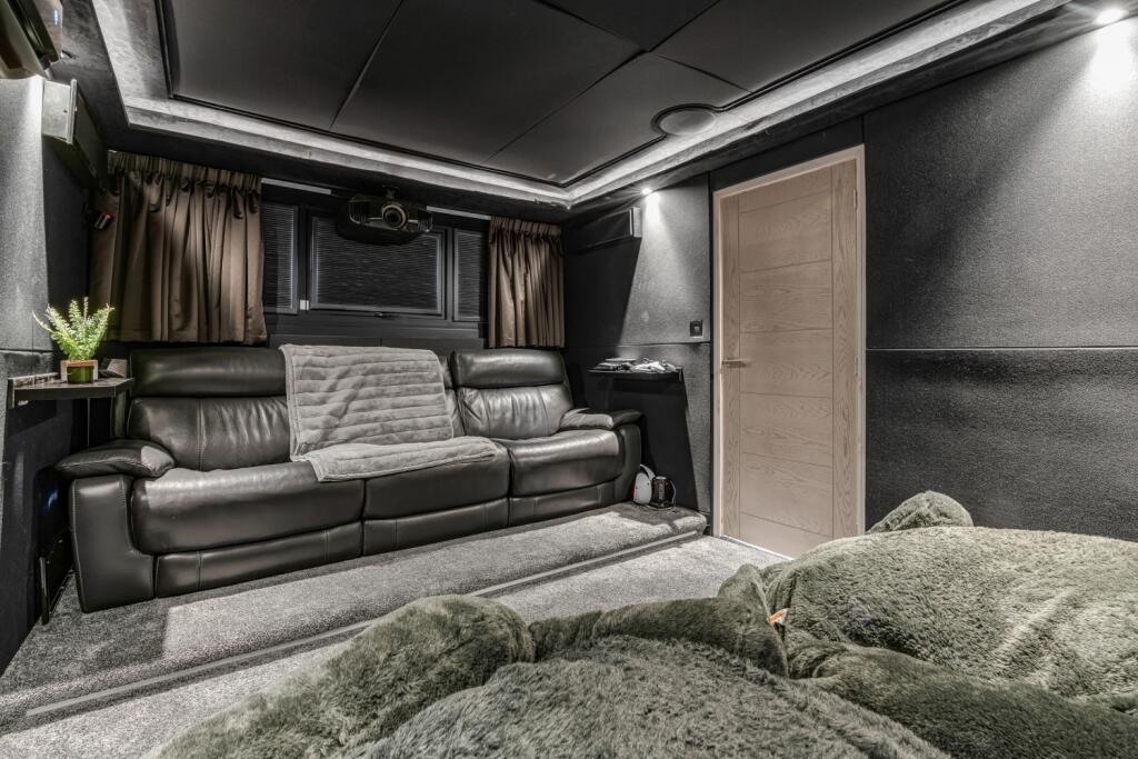 Additional image 25 of Broomhills, Welwyn Garden City, Hertfordshire, AL7