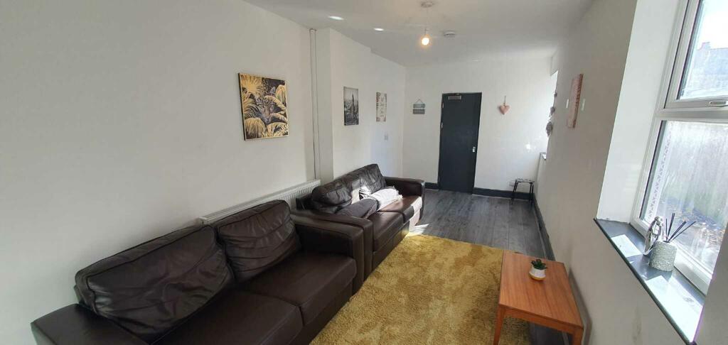 Additional image 5 of Room 5, Durham rd, Sparkhill, Birmingham B11 4LJ