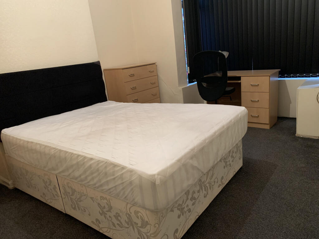 Additional image 7 of Beaconsfield Crescent, B12