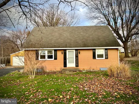 Property image - 2725 Waltonville Road, Hummelstown, PA 17036