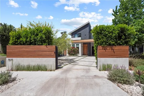 10673 Valleyheart Drive, Studio City, CA 91604