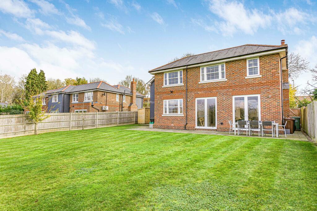 Additional image 42 of Lake View, Frogmore, AL2