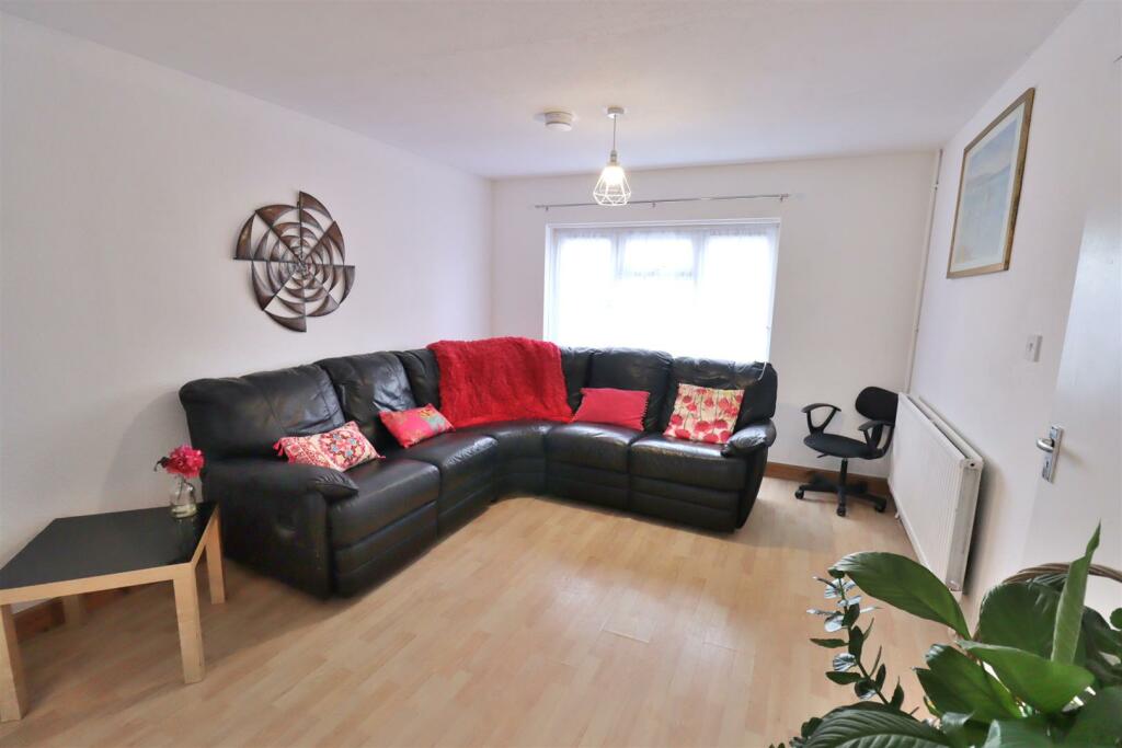 Additional image 3 of Deerswood AvenueHatfieldHertfordshire