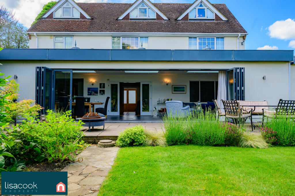 Additional image 33 of Park Street Lane, St Albans, AL2