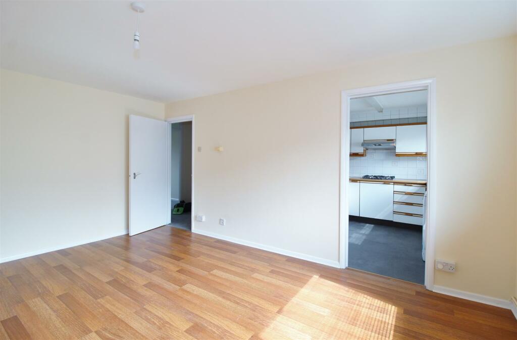 Additional image 5 of Alderman Close, Welham Green, North Mymms