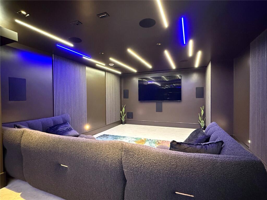 Additional image 21 of Brookmans Avenue, Brookmans Park, Hertfordshire, AL9