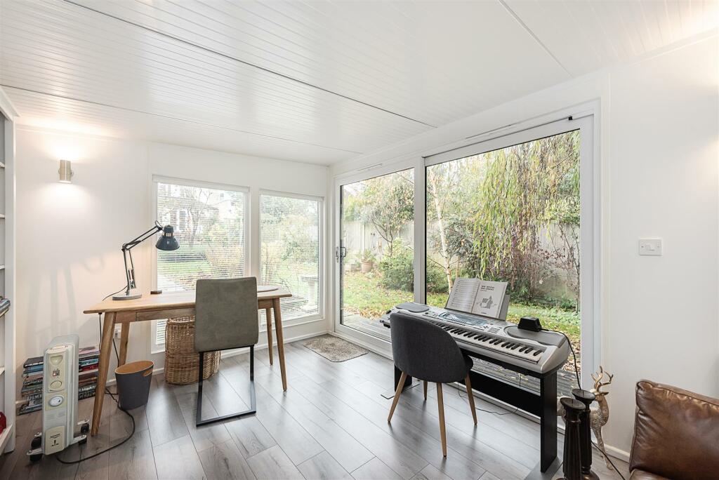 Additional image 10 of Cross Way, Harpenden