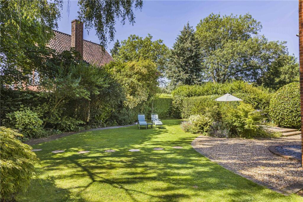 Additional image 28 of Parkway, Welwyn Garden City, Hertfordshire, AL8