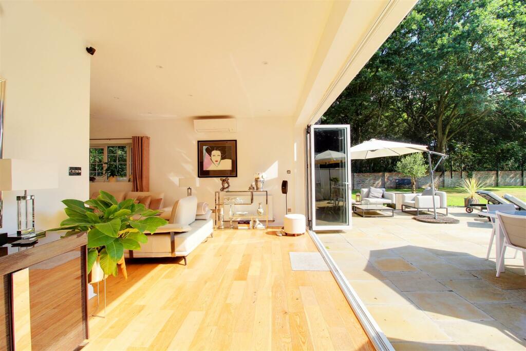Additional image 32 of Dixons Hill Close, North Mymms