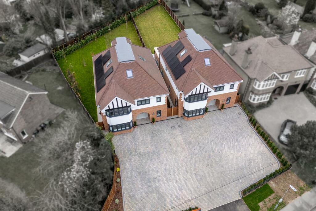 Additional image 44 of Sandridgebury Lane, St. Albans