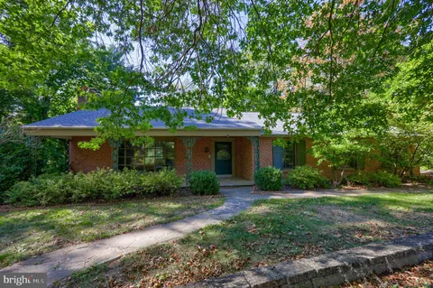 705 Carroll Road, York, PA 17403