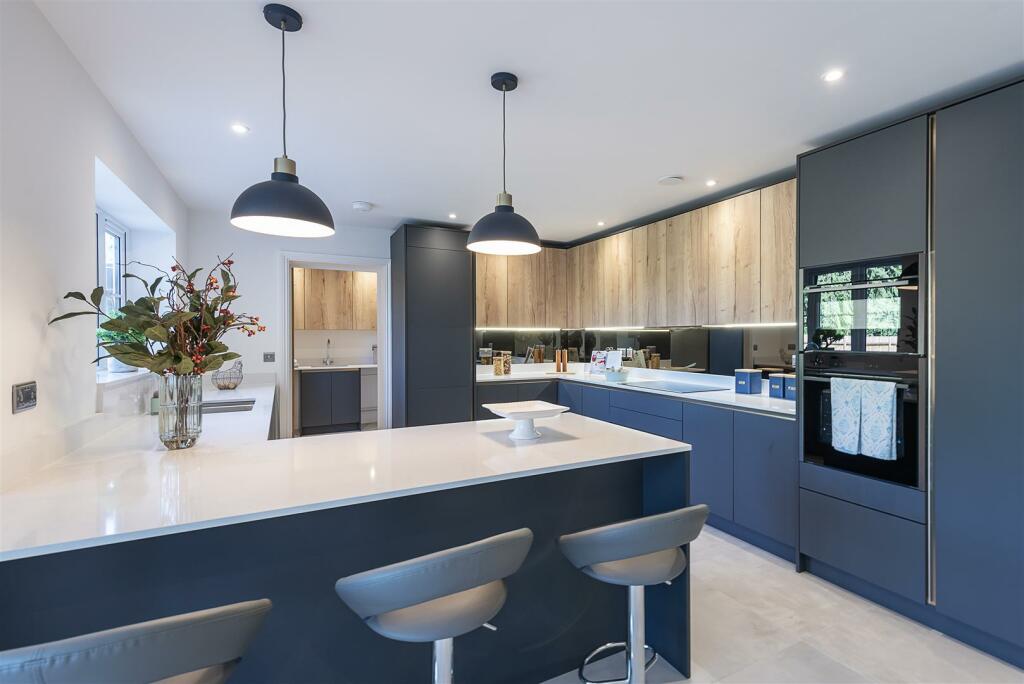 Additional image 3 of Woodstock Road North, St. Albans