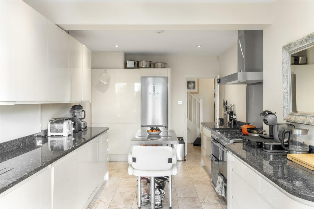Additional image 20 of Westland Drive, Brookmans Park
