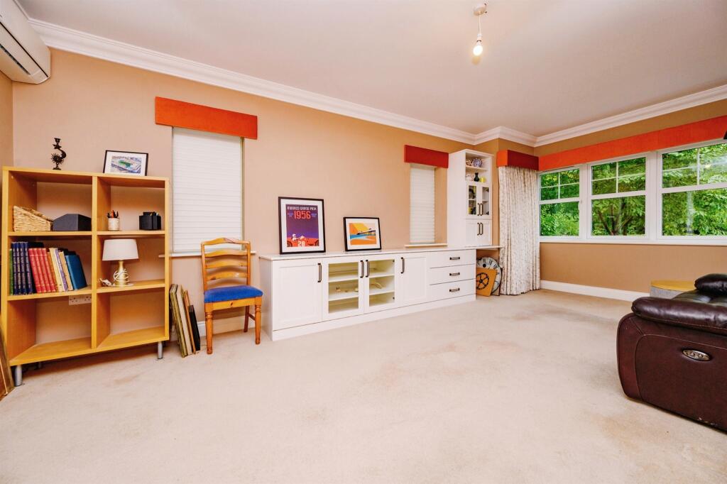 Additional image 4 of King Harry Lane, St. Albans