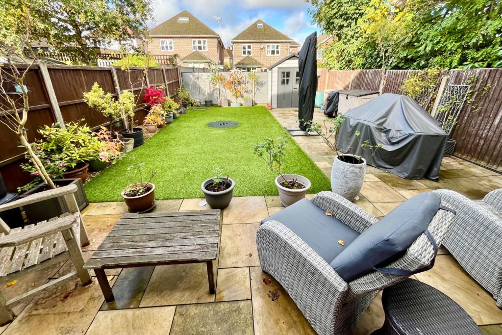 Additional image 13 of Bluebell Close, Park Street, St. Albans, Hertfordshire, AL2