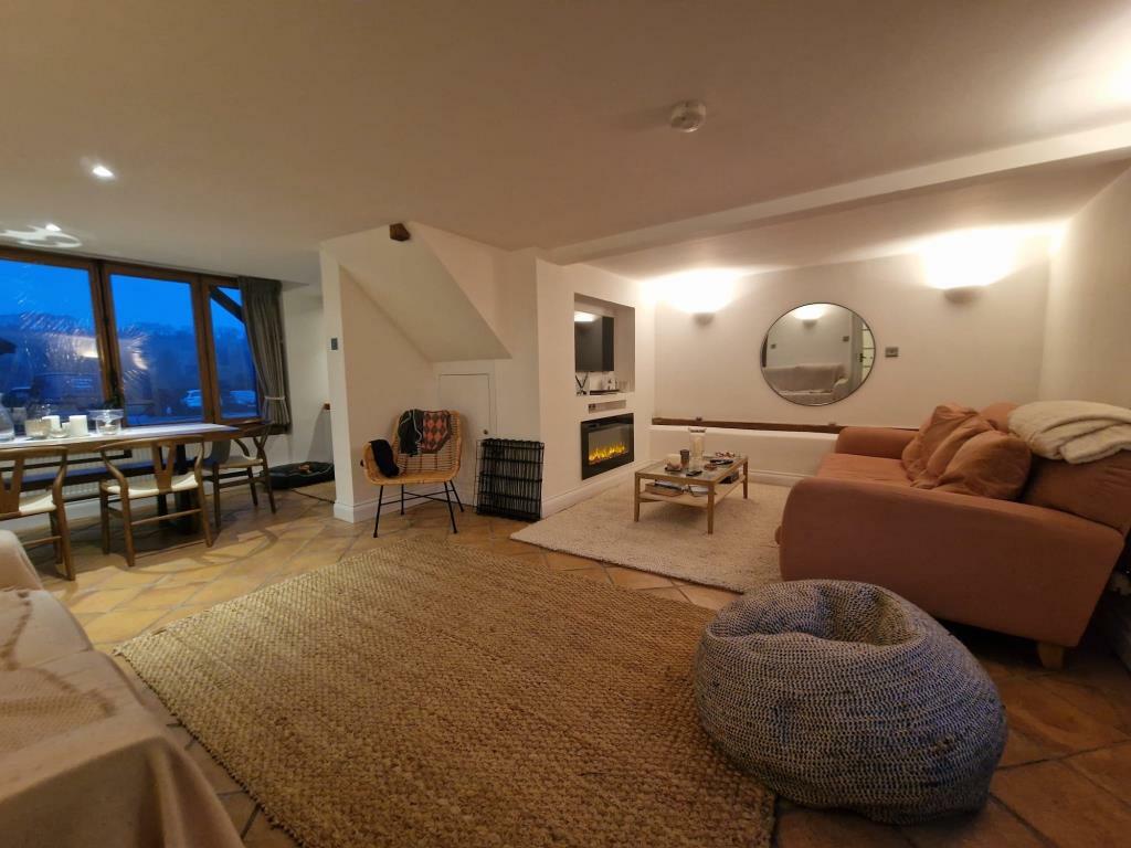 Additional image 4 of Blackwell Hall Lane, Latimer, HP5