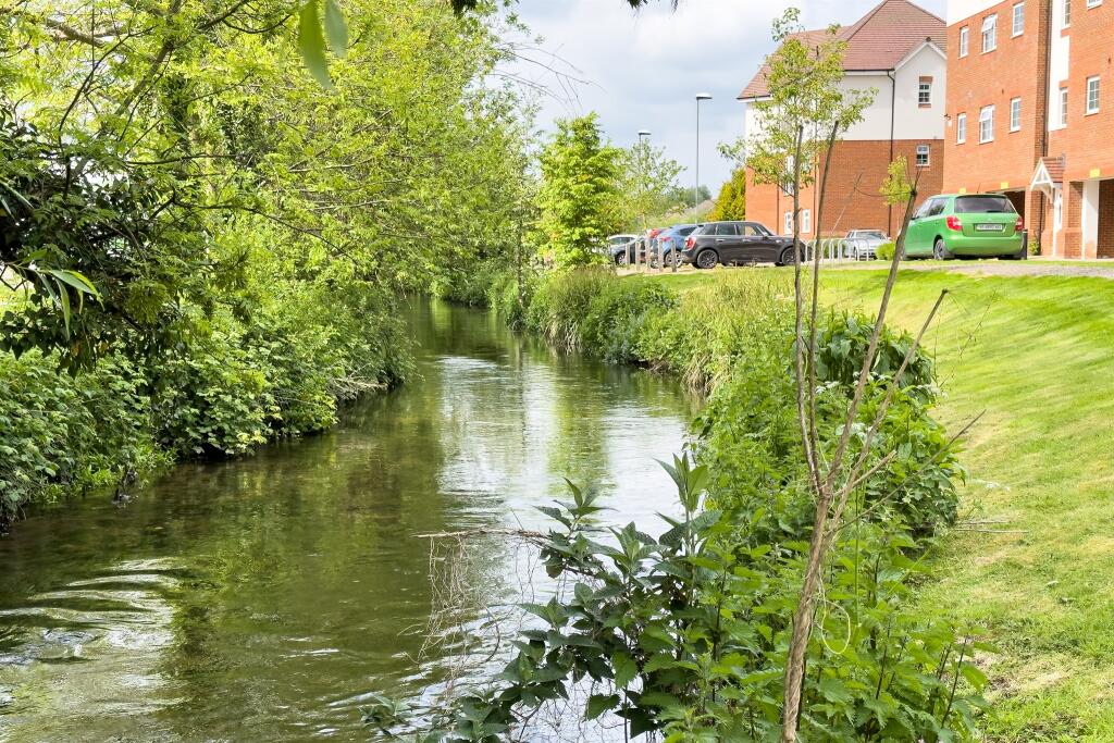 Additional image 7 of Millstone Way, Harpenden