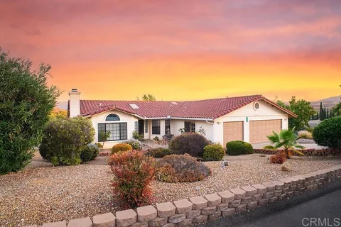 16445 Daza Drive, Ramona, CA 92065