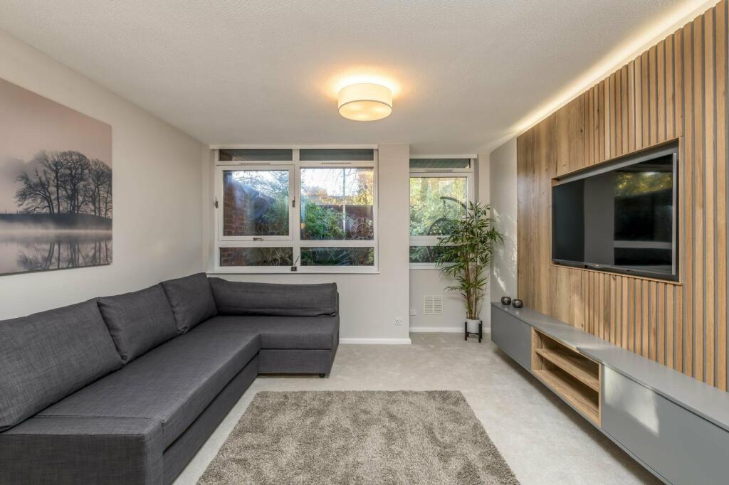 Additional image 4 of Potential to convert to a two bedroom apartment