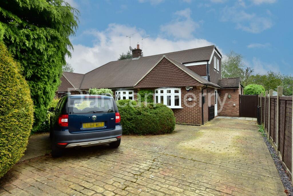 Primary image of Skimpans Close, Welham Green