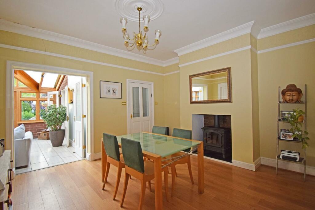 Additional image 5 of 10 The Crescent, Bromsgrove, Worcestershire, B60 2DE