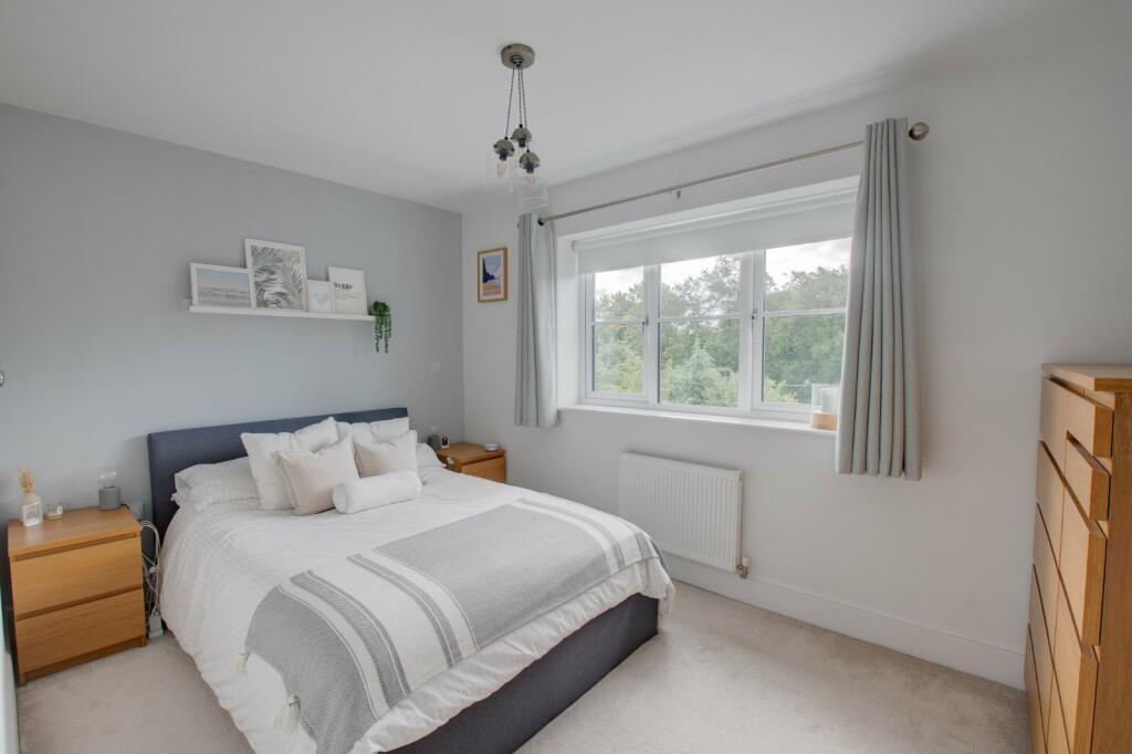 Additional image 8 of Meadow View Close, Bromsgrove, Worcestershire, B60