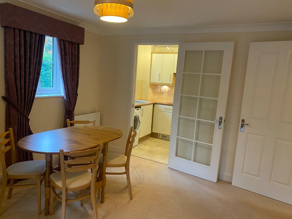 Additional image 4 of 16 Grange Court, 298 Warwick Road, Solihull, B92 7GL