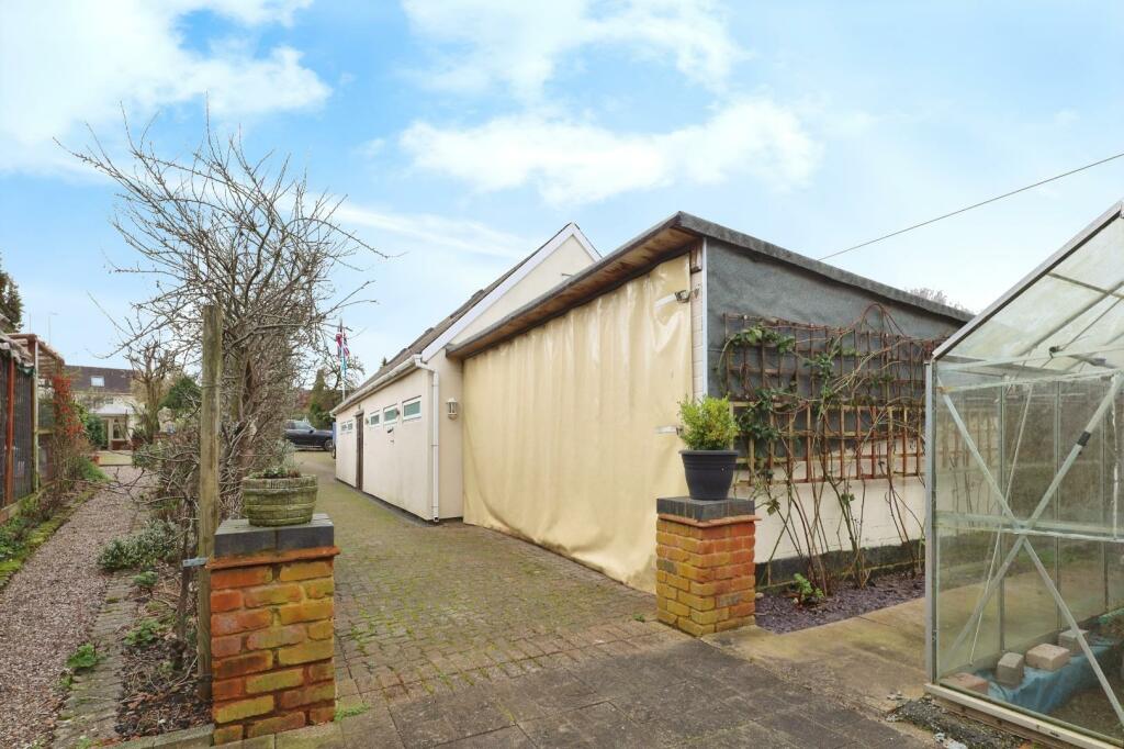 Additional image 22 of Tamworth Road, Amington, Tamworth