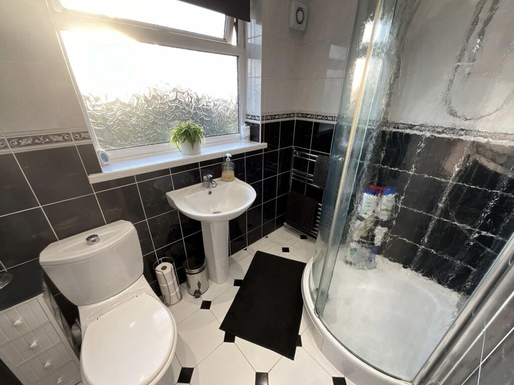 Additional image 9 of ROWLEY REGIS, Hillside Avenue