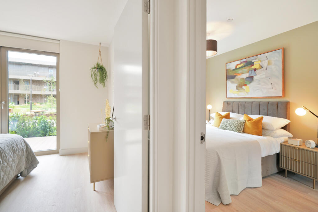 Additional image 11 of Guild Point