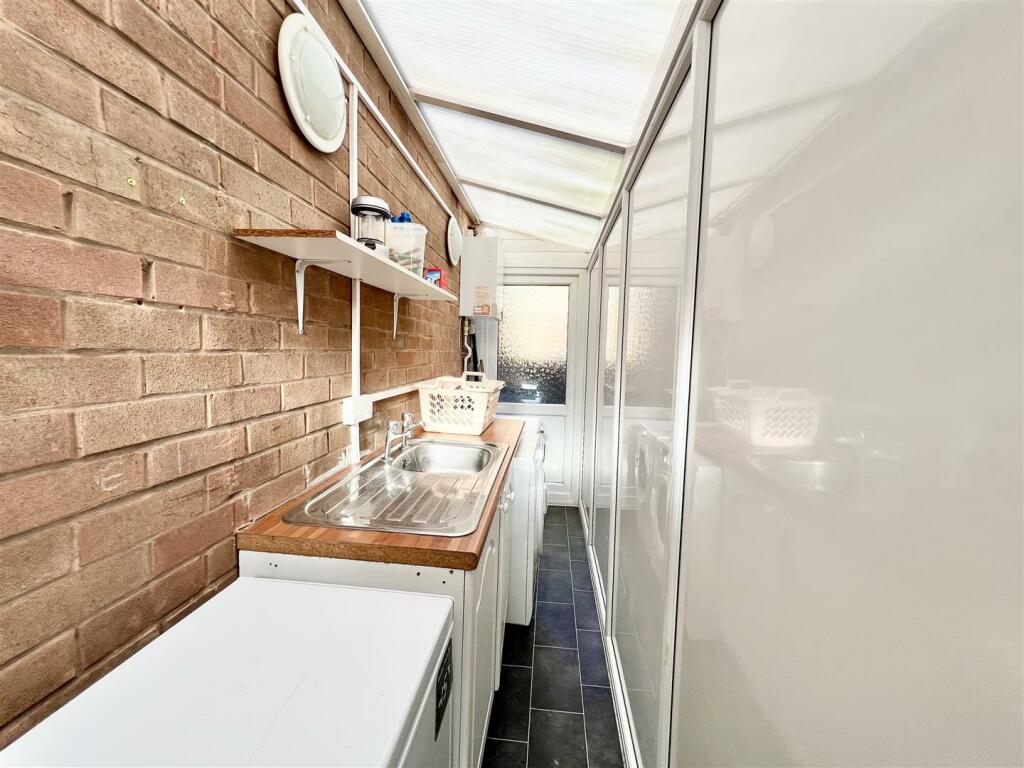 Additional image 12 of Castle Close, Cradley Heath