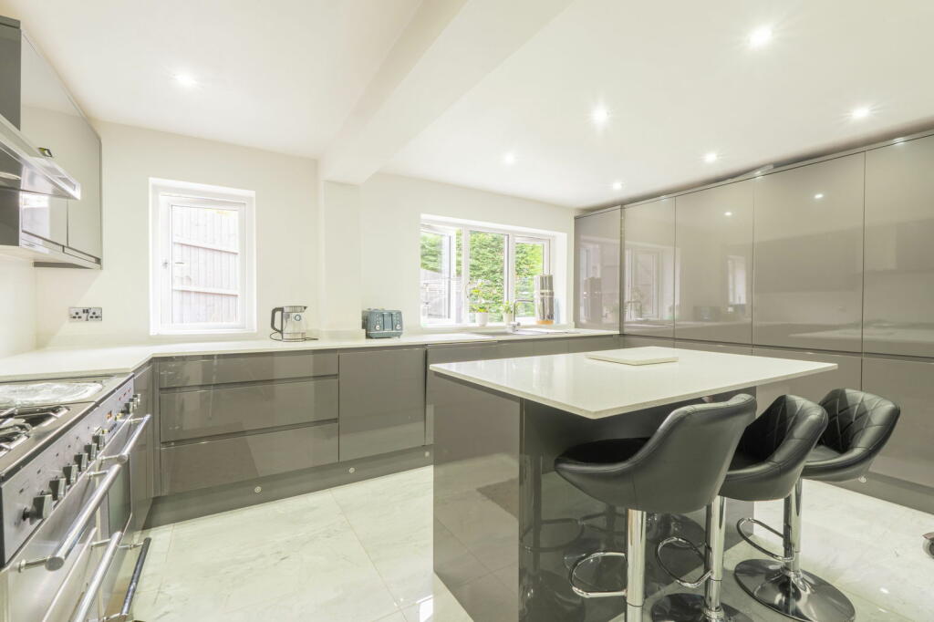 Additional image 7 of Brookfield Close, Hunt End, Redditch, B97 5LL