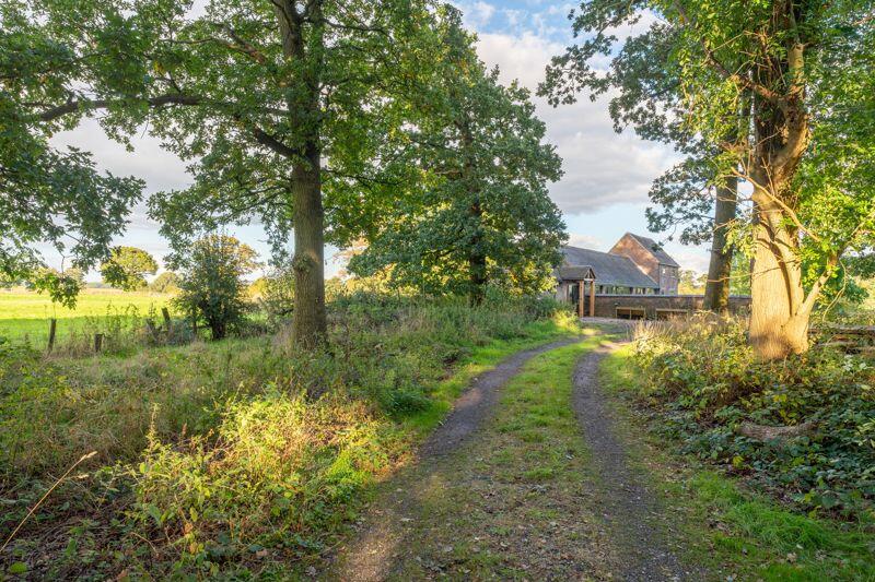 Additional image 63 of Oak Tree Barn, Bodymoor Green Farm, Kingsbury/Nether Whitaker, B78 2DZ